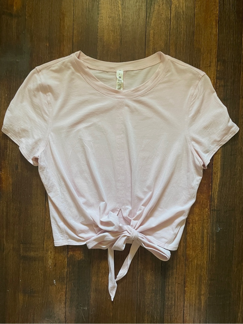 Lululemon time to restore short sleeve shirt size 6 pink mist tee